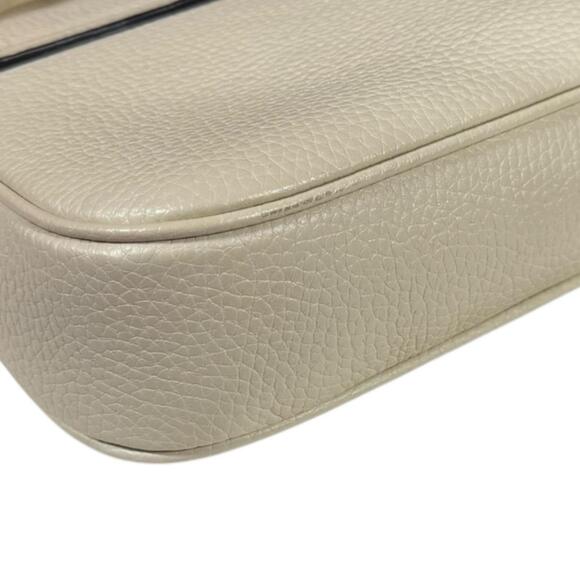 GUCCI Authentic White Leather Shoulder Bag - Picture 11 of 13